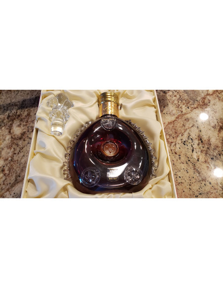 Remy Martin Cognac Louis XIII Cognac (Counterfeit) 014