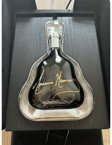 Hennessy Cognac Richard Hennessy signed by Maurice Hennessy 012