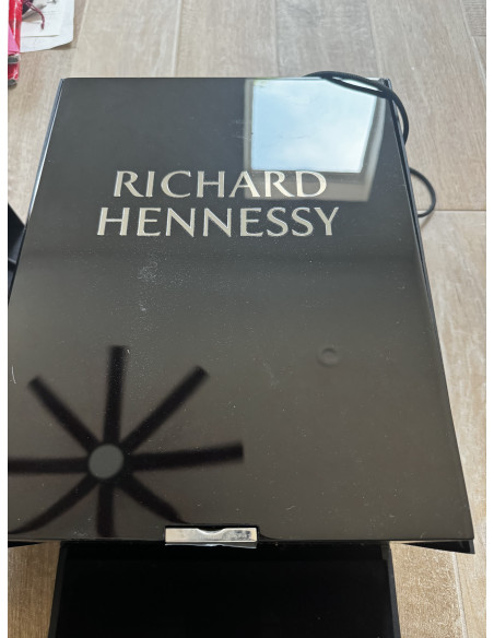 Hennessy Cognac Richard Hennessy signed by Maurice Hennessy 014