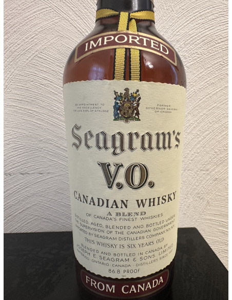 Seagram's V.O. 6 Years Old Whiskey (1970s) 012