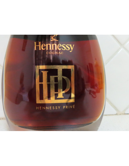 Hennessy Cognac Privé – Special Edition Asia 2009 011