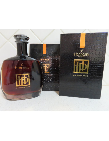 Hennessy Cognac Privé – Special Edition Asia 2009 012