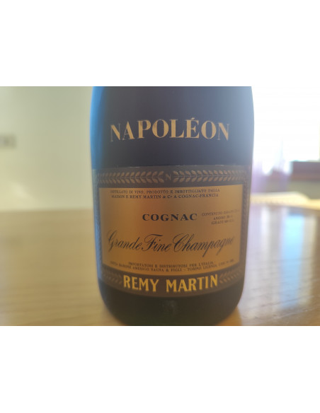 Remy Martin Napoleon Cognac Grande Fine Champagne 1970s 012