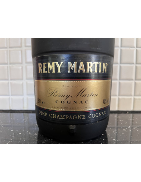 Remy Martin Cognac VSOP Imperial Quart 012