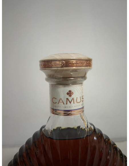 Camus Cognac XO Borderies Family Reserve Cognac 010