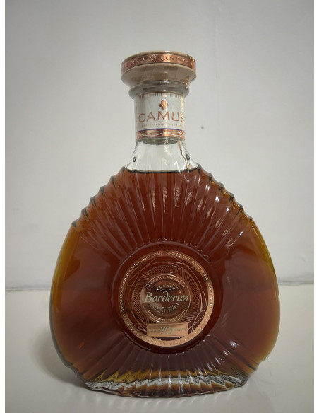 Camus Cognac XO Borderies Family Reserve Cognac 012