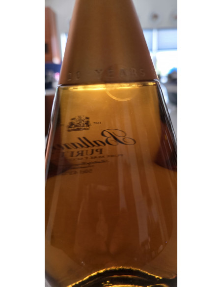 Ballantine's Purity 20 Year Old Pure Malt Scotch Whisky 07