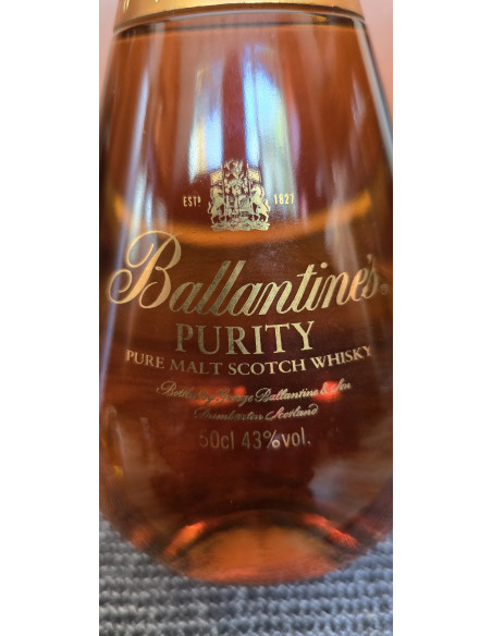 Ballantine's Purity 20 Year Old Pure Malt Scotch Whisky 010