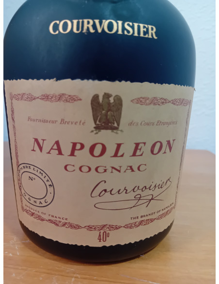 Courvoisier Cognac Napoleon 012