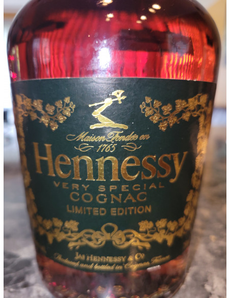 Hennessy Cognac Limited VS edition in Honor of the 44th president 010