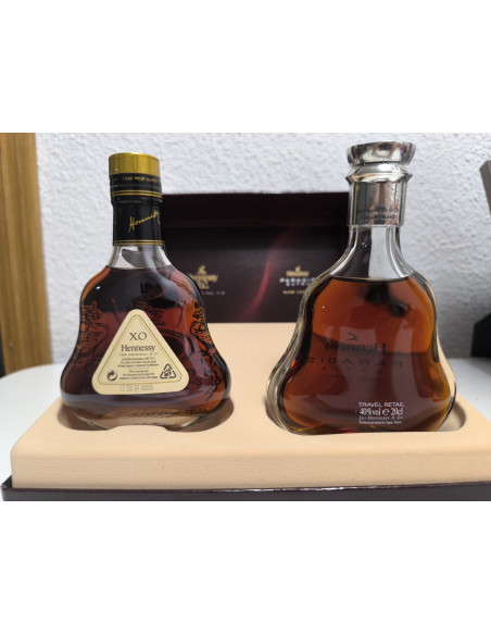 Hennessy Cognac 'The Rare Experience'  XO & Paradis Extra set 09