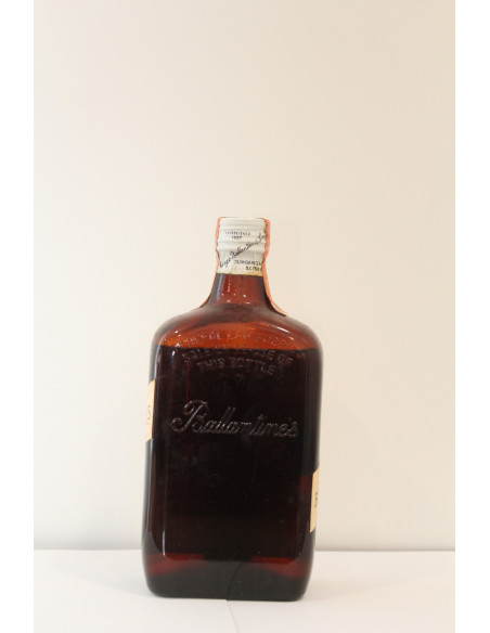 Ballantine's Liqueur Blended Scotch Whisky 09