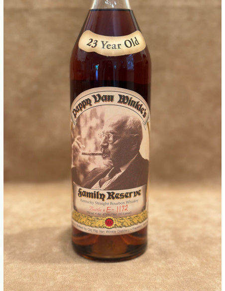 Pappy Van Winkle Family Reserve 23 Year Old Whisky 010