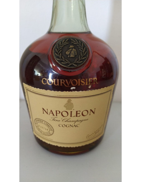 Courvoisier Cognac Napoleon 011