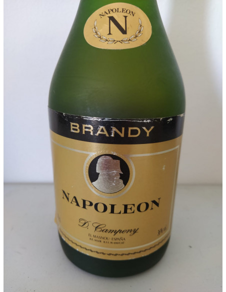 D. Campery Napoleon Brandy 011