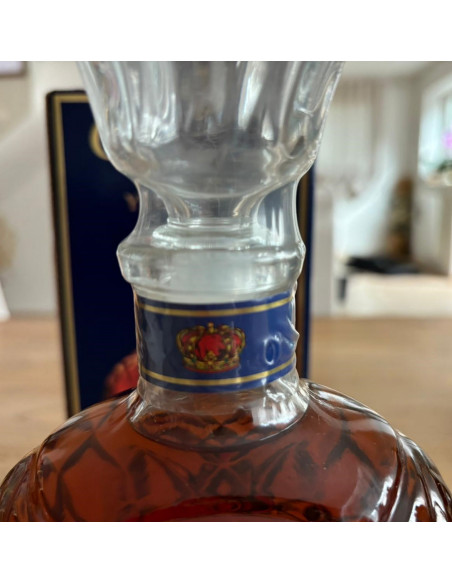 Crown Royal 15 Years Old Whisky 1980s 09