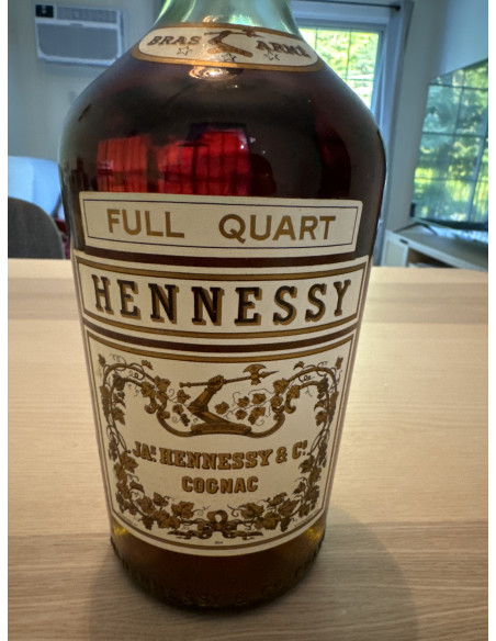 Hennessy Cognac Bras Arme Full Quart 010