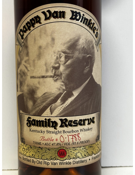 Pappy Van Winkle Bourbon 23 Years Old Family Reserve 012