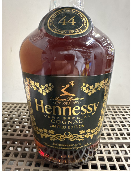 Hennessy Cognac Limited VS edition in Honor of the 44th president 011