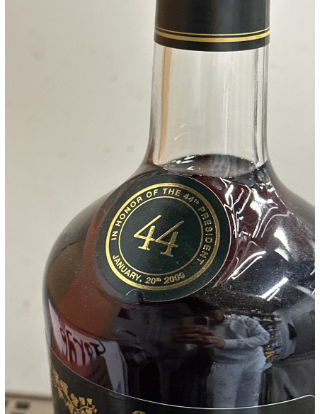 Hennessy Cognac Limited VS edition in Honor of the 44th president 012