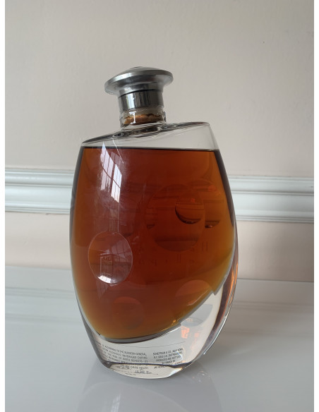 Hennessy Cognac Ellipse 09