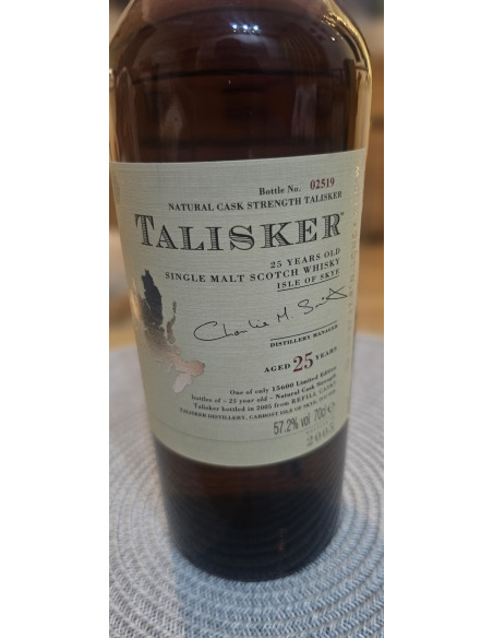 Talisker Whisky 25 Years Old 2005 Release 011