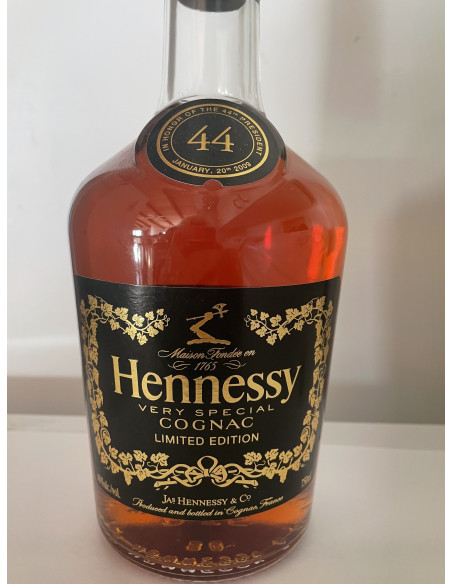 Hennessy Cognac Limited VS edition in Honor of the 44th president 011