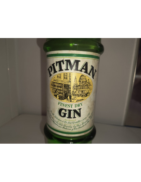 Pitman Finest Dry Gin (1970s) 010