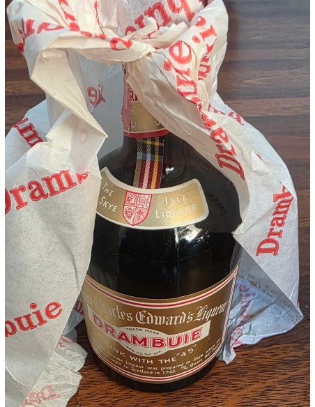 Drambuie Prince Charles Edward's Liqueur 016