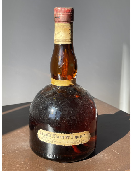 Grand Marnier Liqueur Yellow Ribbon 07