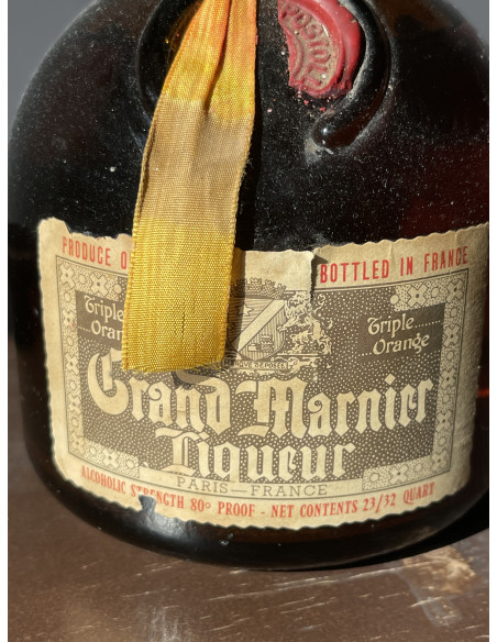 Grand Marnier Liqueur Yellow Ribbon 010