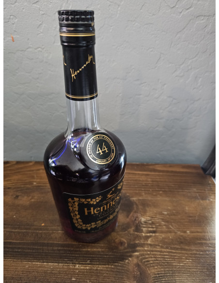 Hennessy Cognac Limited VS edition in Honor of the 44th president 014