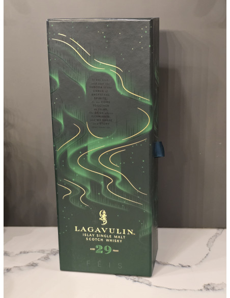 Lagavulin Whisky Limited Edition 2024 Skies of Fèis Ìle 29 Year Old 013