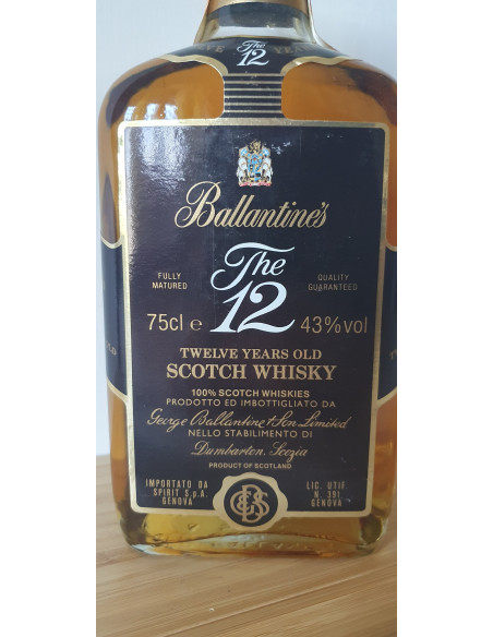 Ballantine's 12 Year Old Very Old Whisky 012