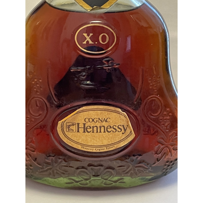 Lot 86 - HENNESSY X. O. COGNAC